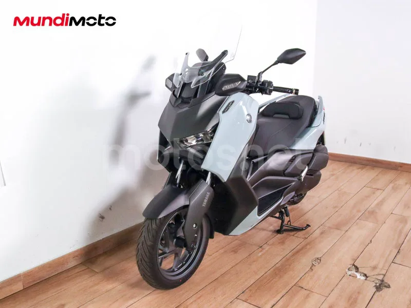 Yamaha XMAX 300 - Vista 7