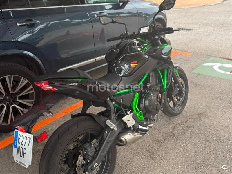 Kawasaki Z650 - Vista 5
