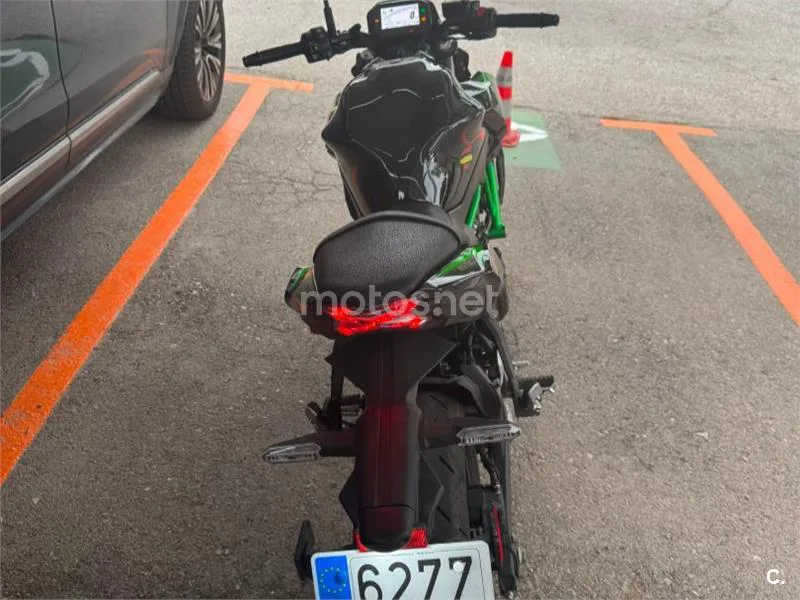 Kawasaki Z650 - Vista 8