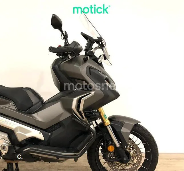 Honda X-ADV - Vista 4