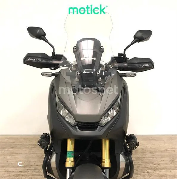 Honda X-ADV - Vista 9