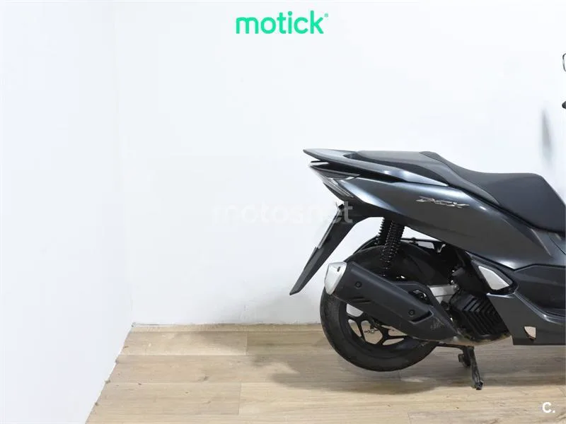 Honda PCX125 - Vista 3