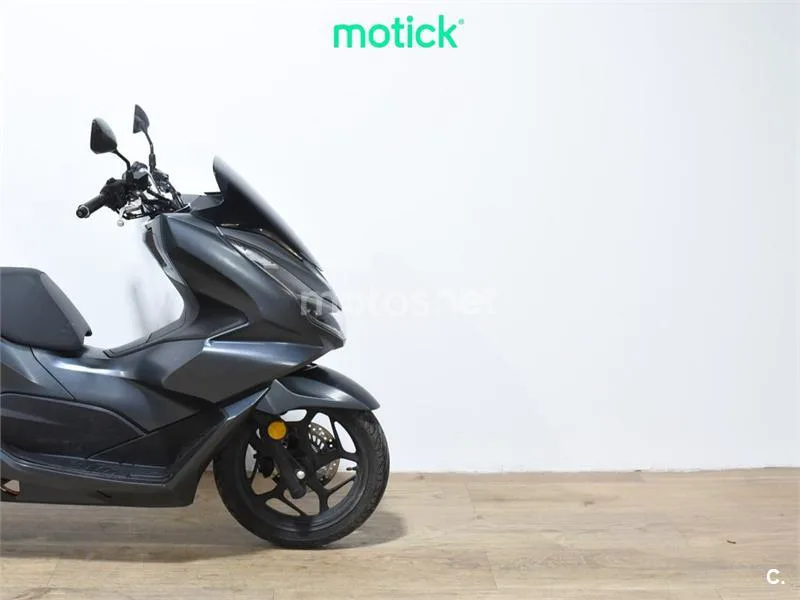 Honda PCX125 - Vista 4