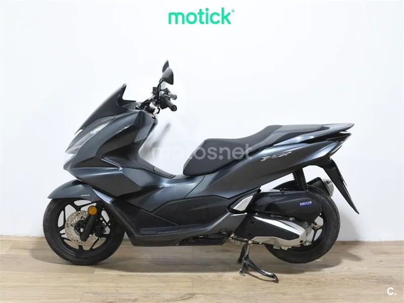 Honda PCX125 - Vista 6
