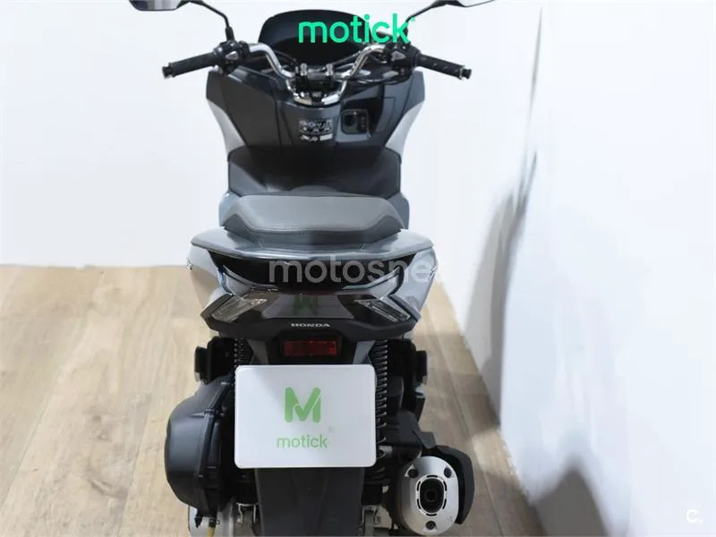 Honda PCX125 - Vista 5