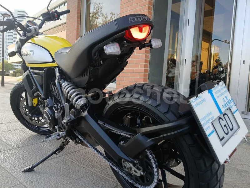 Ducati Scrambler - Vista 11