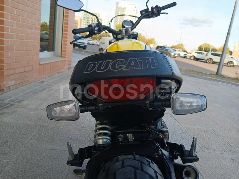 Ducati Scrambler - Vista 7