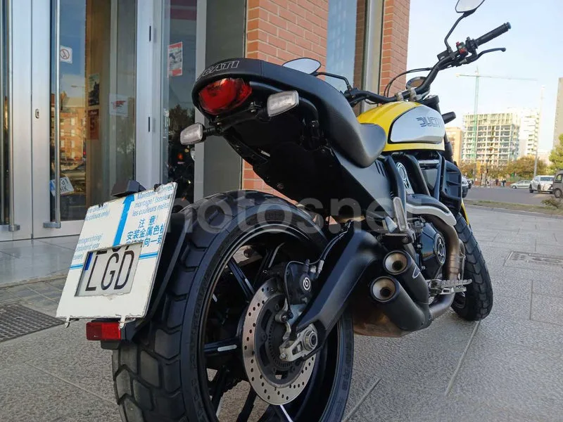 Ducati Scrambler - Vista 6