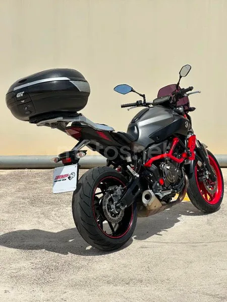 Yamaha MT-07 - Vista 5