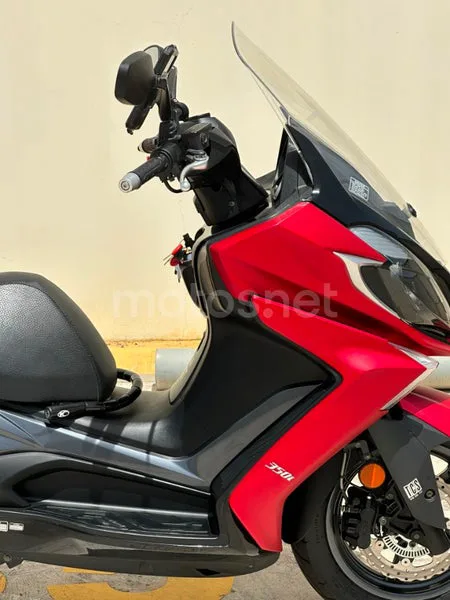 Kymco Super Dink 350 - Vista 9
