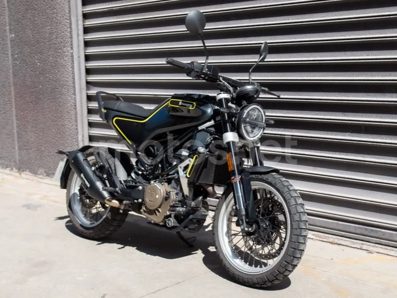 Husqvarna Svartpilen 401 2500 € 2020 Madrid - 2