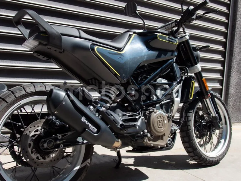 Husqvarna Svartpilen 401 - Vista 6