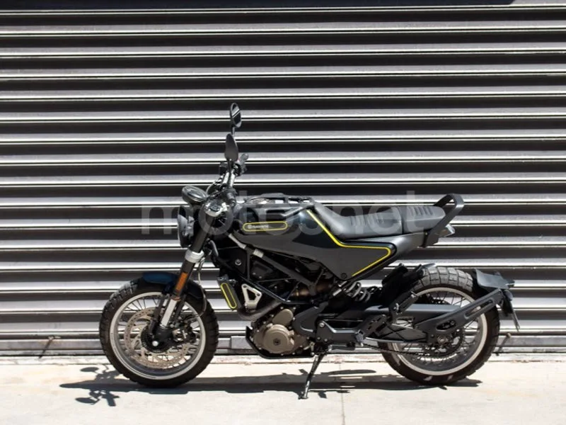 Husqvarna Svartpilen 401 - Vista 10
