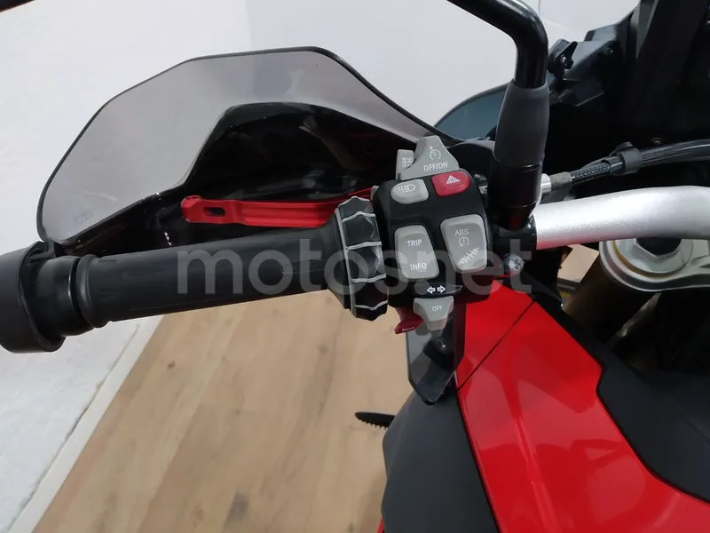 BMW S 1000 XR - Vista 7