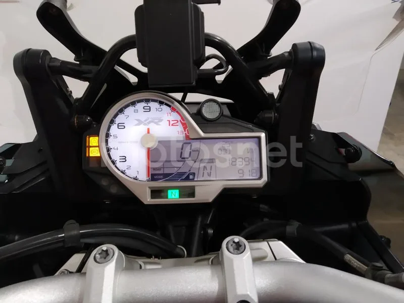 BMW S 1000 XR - Vista 8