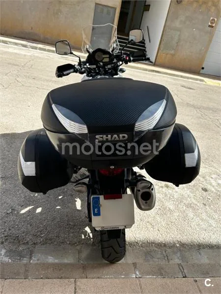 Suzuki V-Strom 1000 - Vista 3