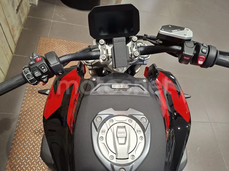 BMW R 1300 R - Vista 9