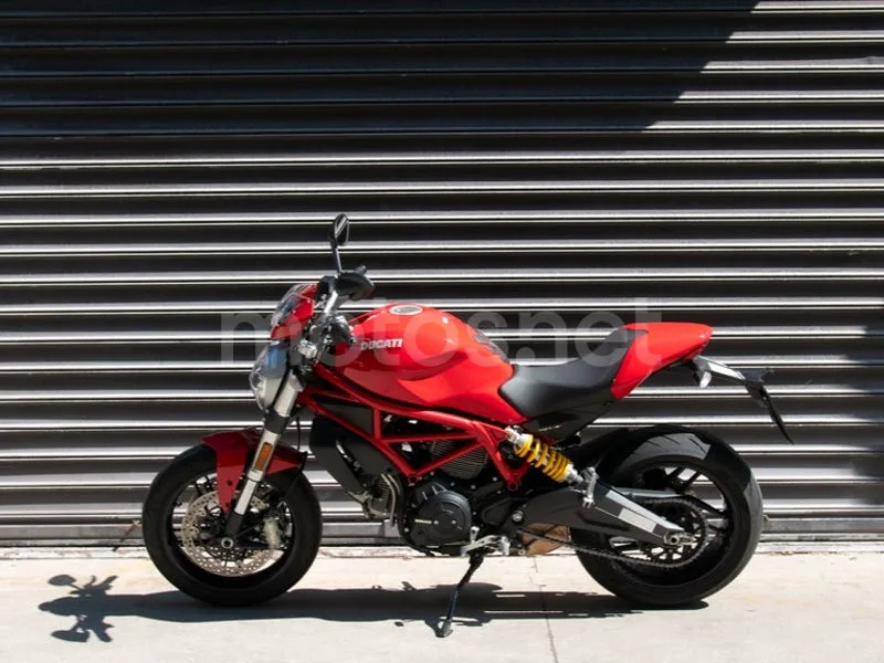 Ducati Monster 797 - Vista 11