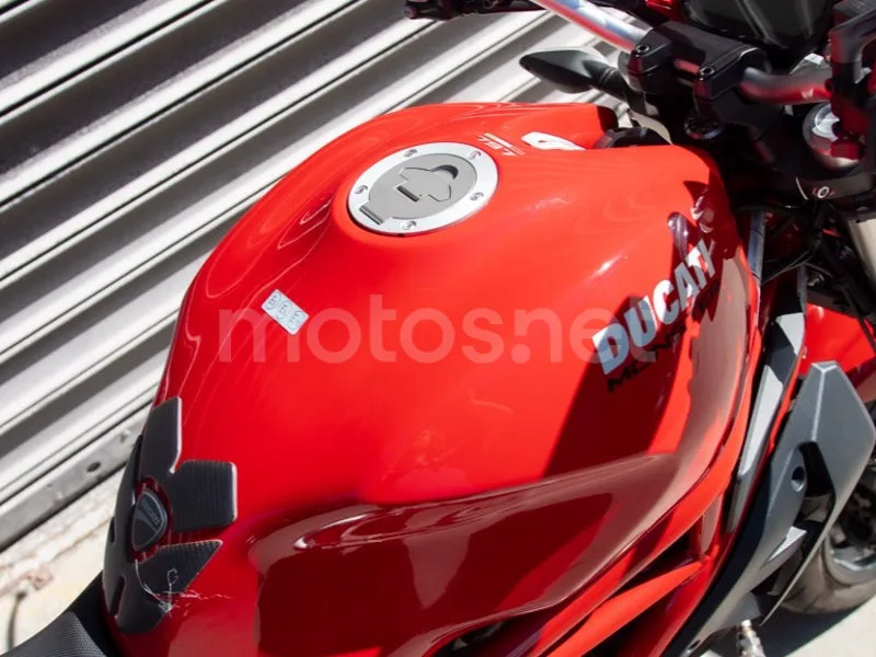 Ducati Monster 797 - Vista 8