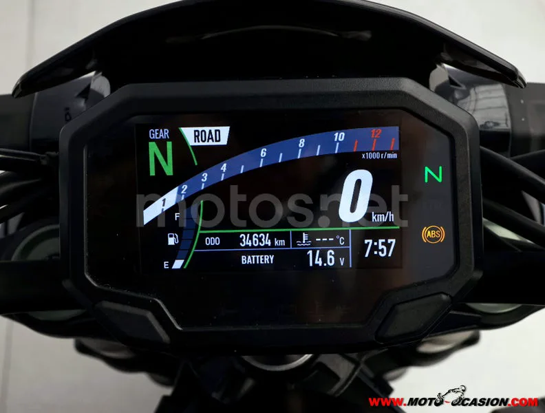 Kawasaki Z900 - Vista 6