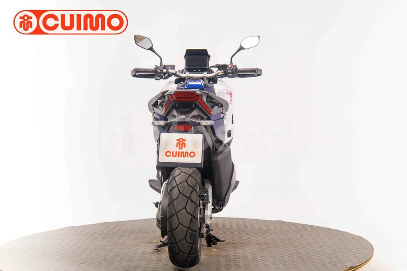 Honda X-ADV - Vista 5