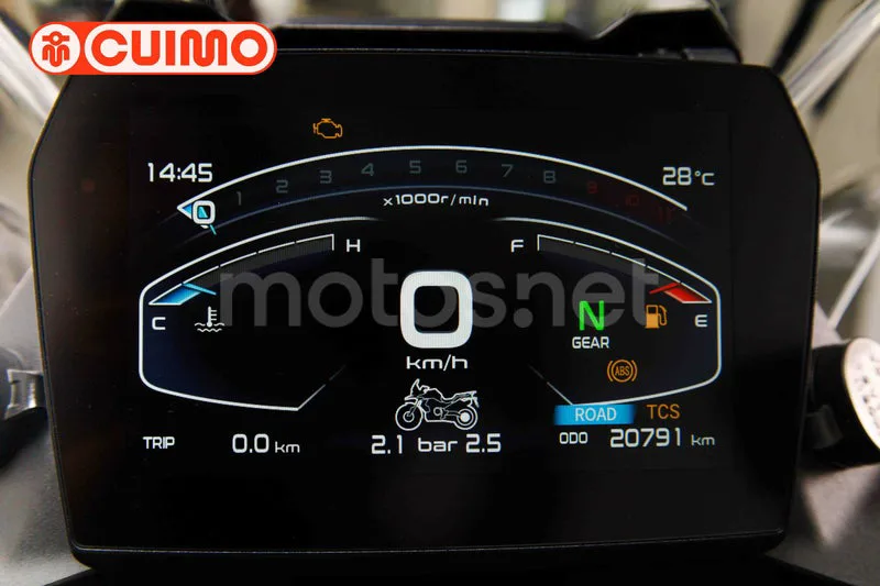 Voge 900DSX - Vista 24