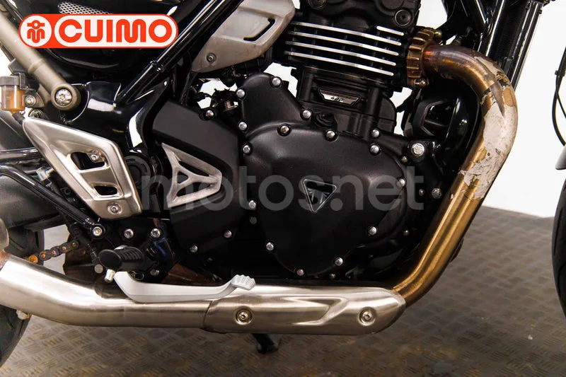 Triumph Speed 400 - Vista 15