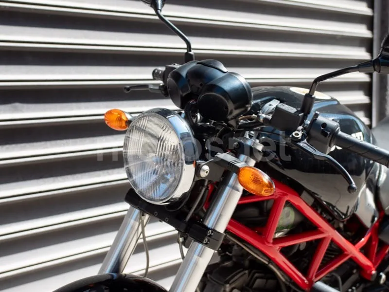 Ducati Monster 695 - Vista 11