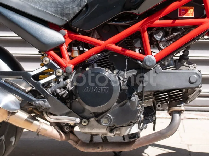 Ducati Monster 695 - Vista 5
