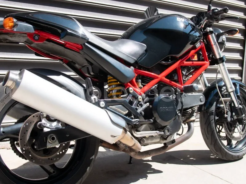 Ducati Monster 695 - Vista 6