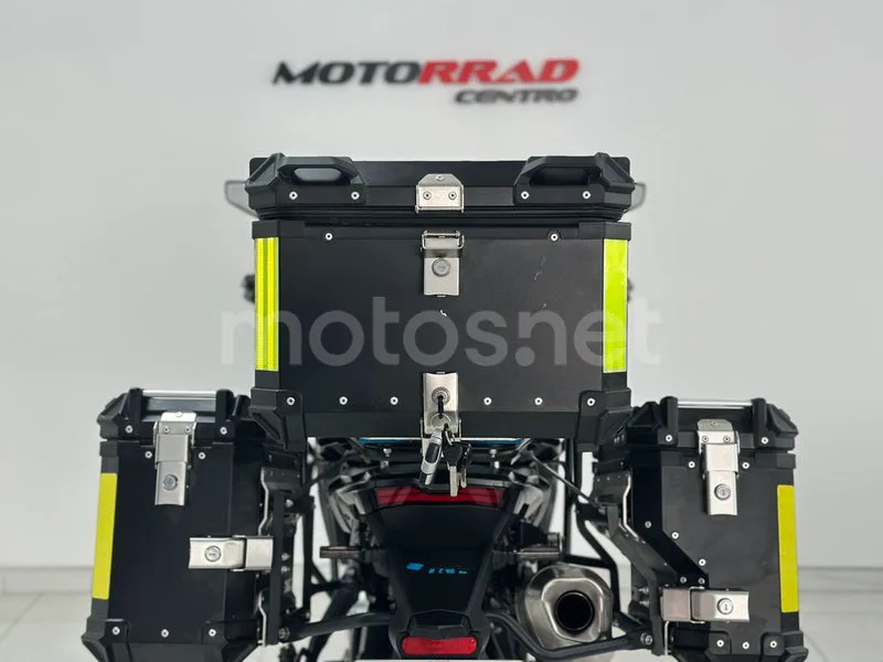 Voge 900DSX - Vista 10