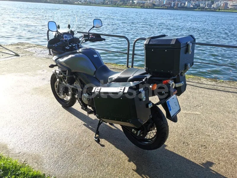 Suzuki V-Strom 650XT - Vista 4