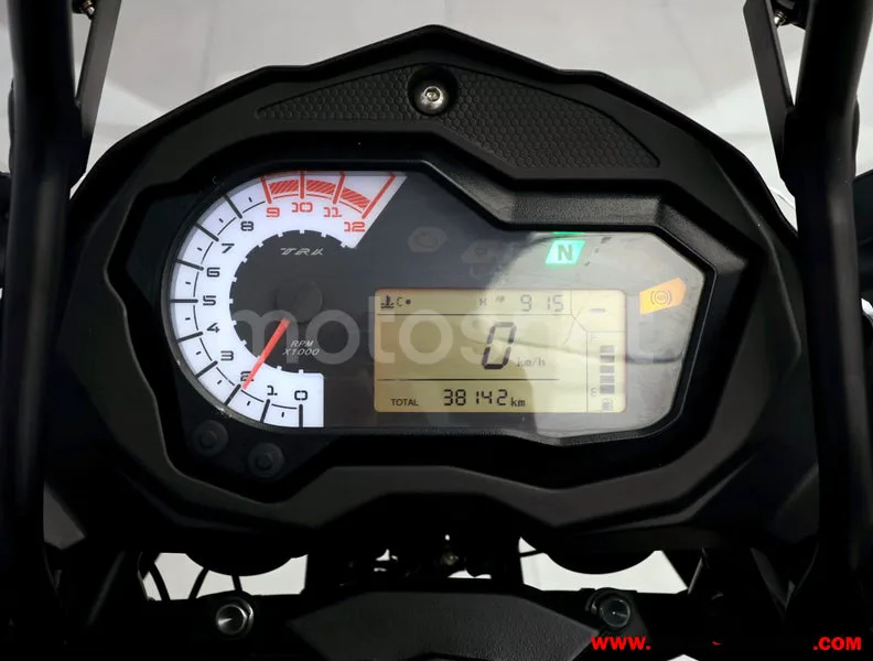 Benelli TRK 502 - Vista 6