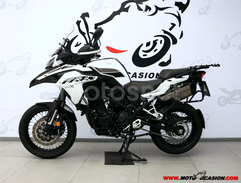 Benelli TRK 502 - Vista 7