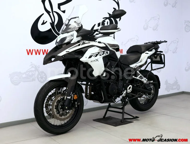 Benelli TRK 502 - Vista 8