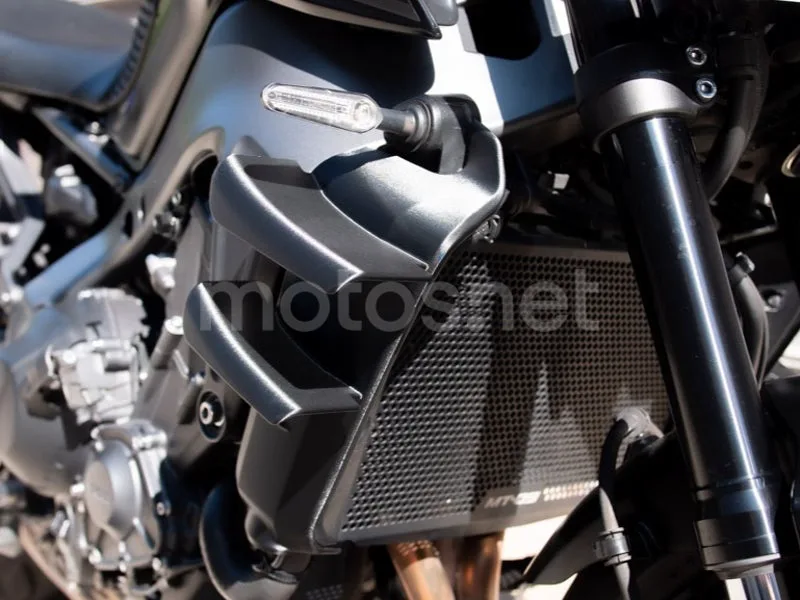 Yamaha MT-09 - Vista 11