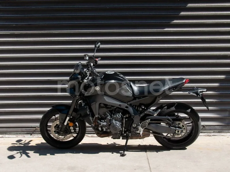 Yamaha MT-09 - Vista 13