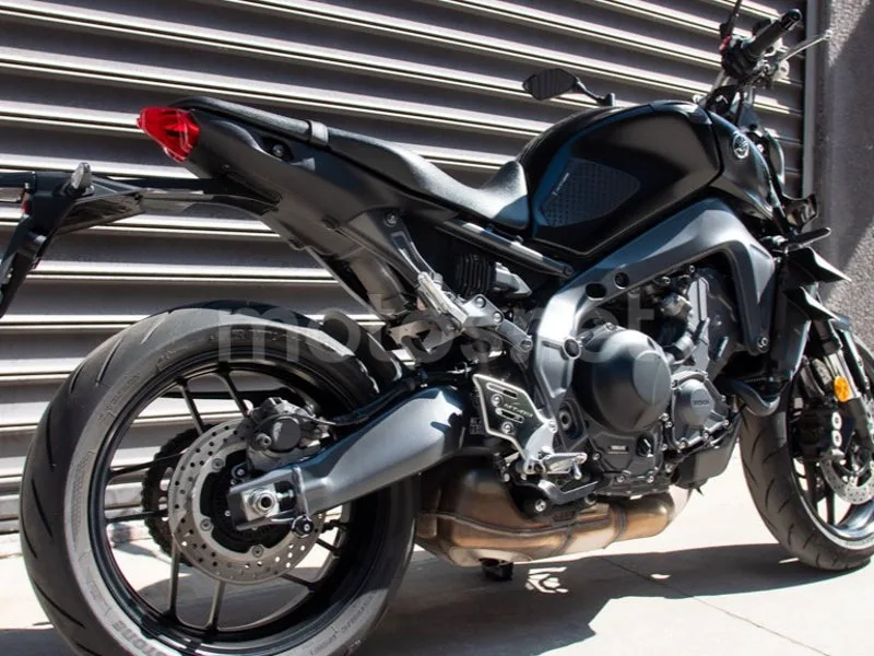 Yamaha MT-09 - Vista 6