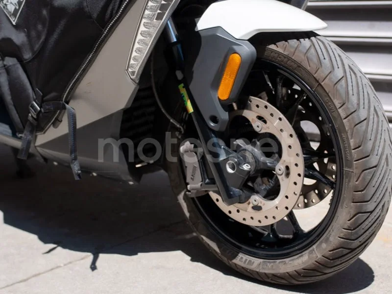 BMW C 400 GT - Vista 4