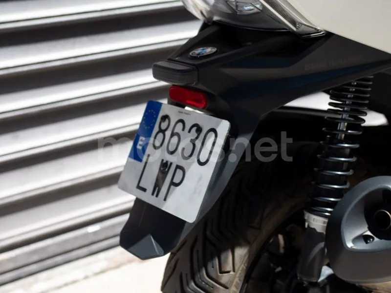 BMW C 400 GT - Vista 7