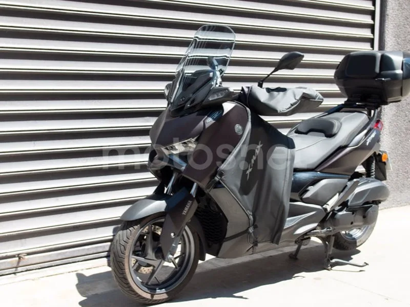 Yamaha XMAX 125 - Vista 11