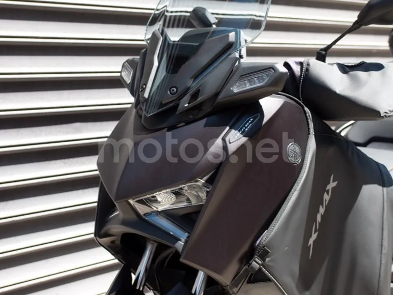 Yamaha XMAX 125 - Vista 12