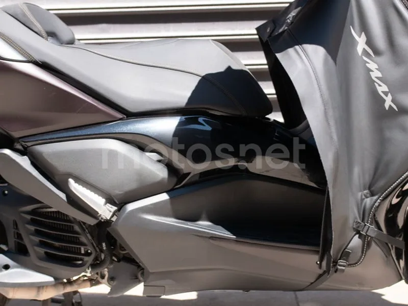 Yamaha XMAX 125 - Vista 5