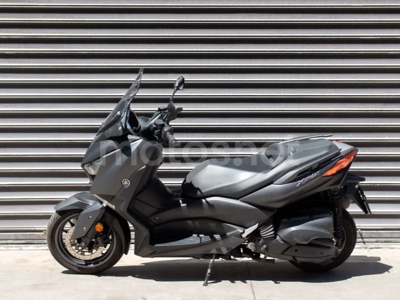 Yamaha XMAX 400 - Vista 12