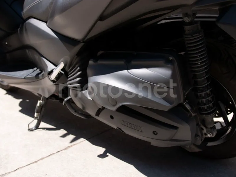 Yamaha XMAX 400 - Vista 18