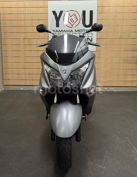 Suzuki Burgman 200 - Vista 4
