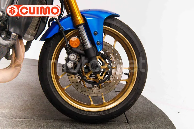 Yamaha XSR900 - Vista 15
