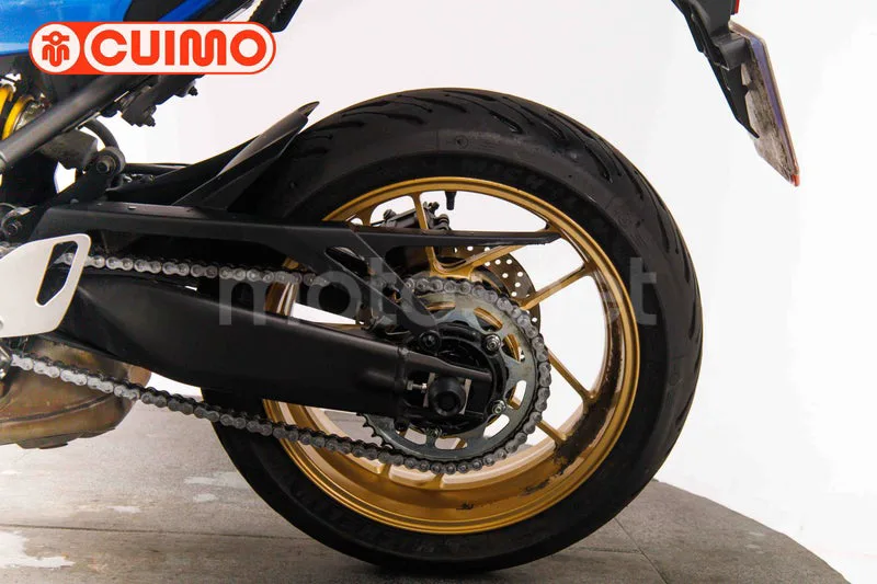 Yamaha XSR900 - Vista 26