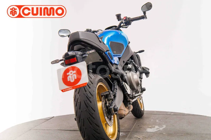 Yamaha XSR900 - Vista 5