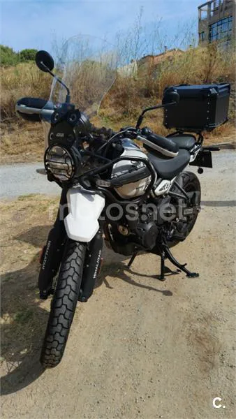 Royal Enfield Himalayan 450 - Vista 3